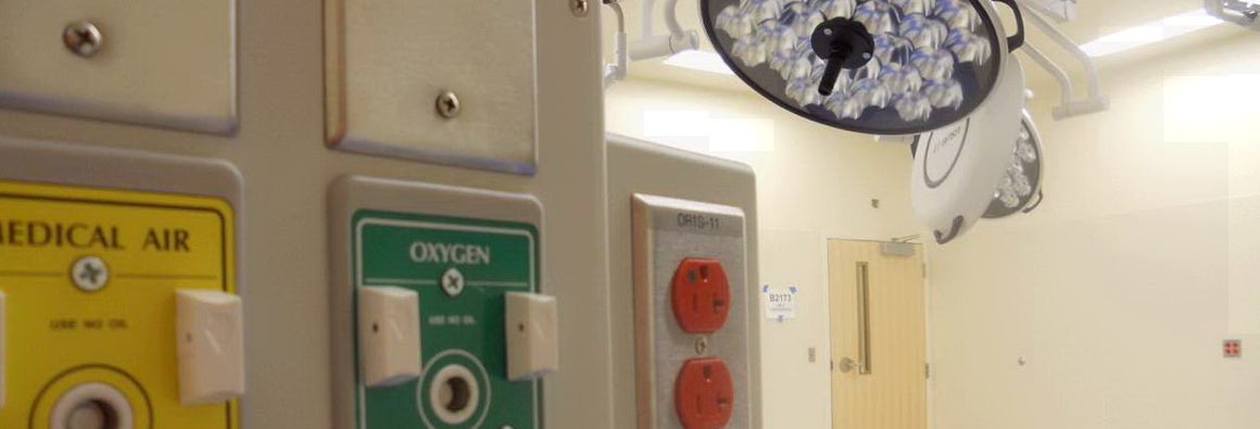 <h3>Healthcare</h3>Our clients rely on Hermanson knowledge, expertise and efficiency. Healthcare